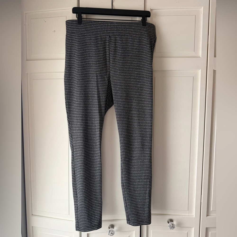 Houndstooth Cropped Legging